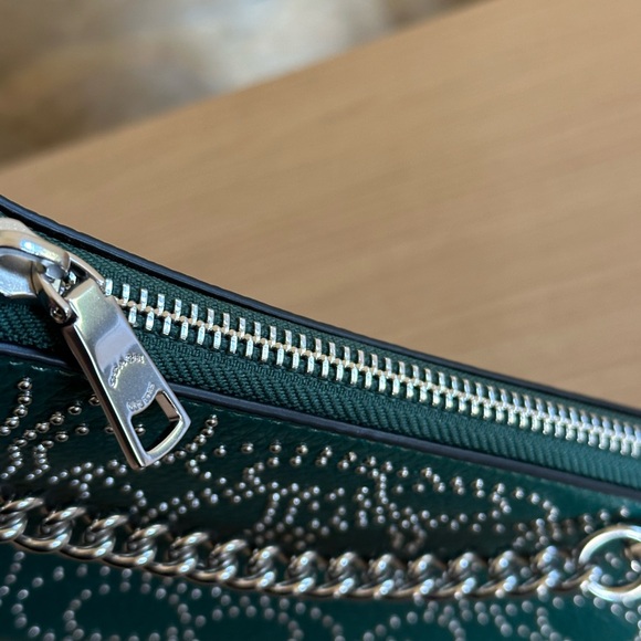 Coach - Picture 13 of 16